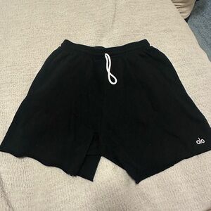 Alo lounge shorts, Size S in black